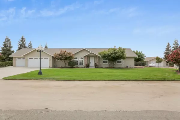 6701 E Huntsman Avenue, Selma, CA 93662