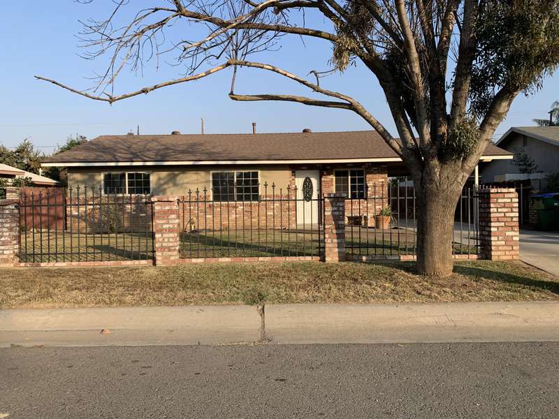 1010 Lafayette Avenue, Lindsay, CA 93247