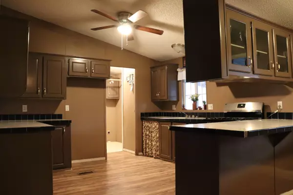 Orosi, CA 93647,42042 Rd 128 #107
