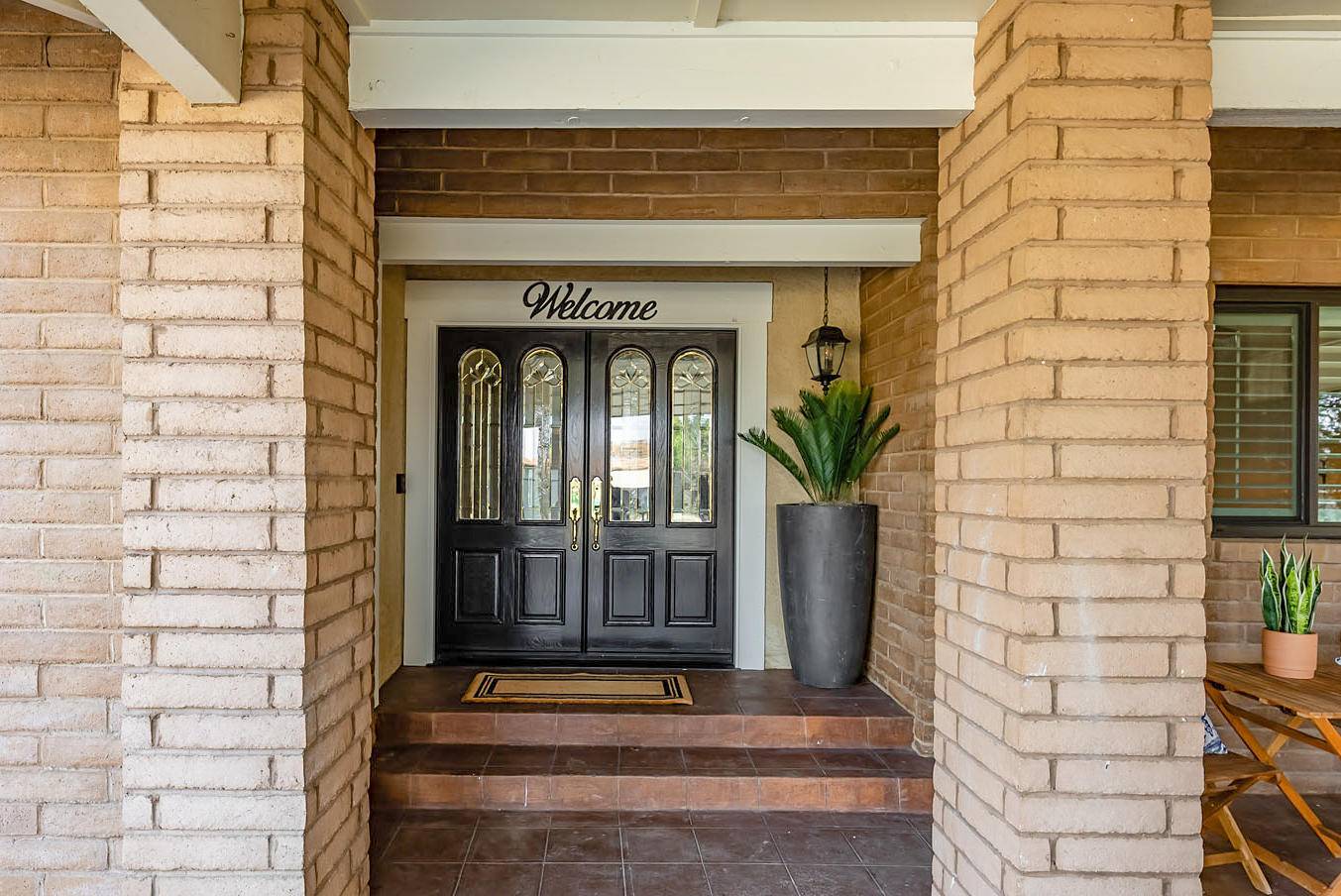 Visalia, CA 93292,31054 Tower Road