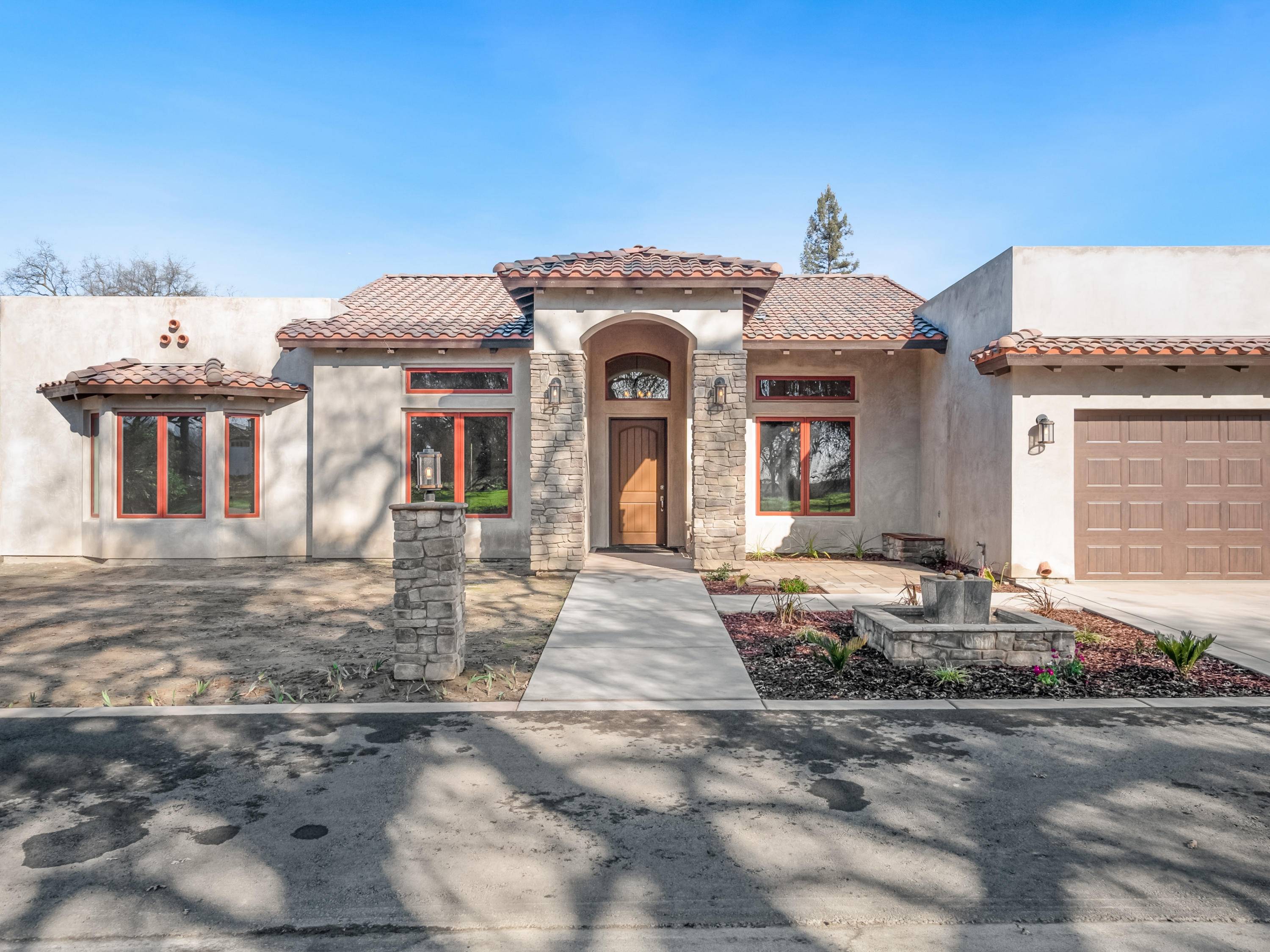 Kingsburg, CA 93631,2998 Fairway Avenue
