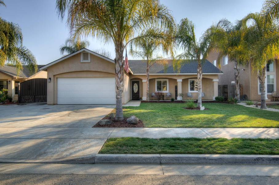 443 Yokut Avenue, Woodlake, CA 93286