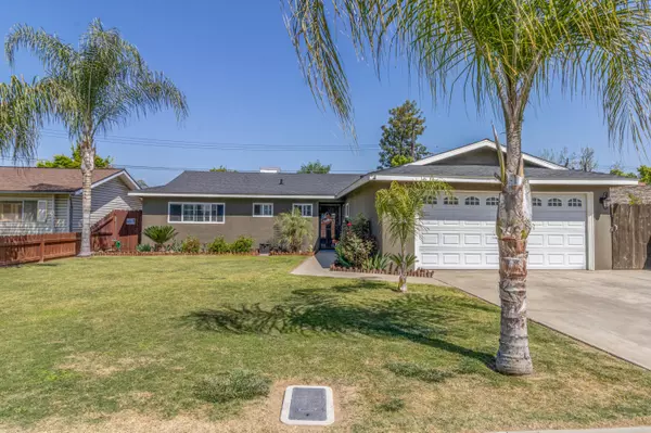 305 Plum Drive, Exeter, CA 93221