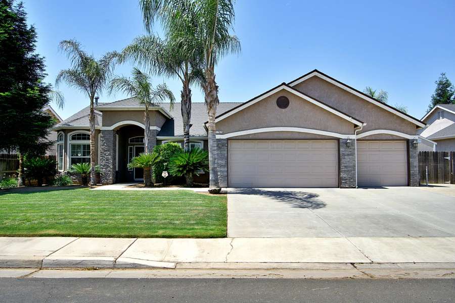 1782 Acacia Avenue, Sanger, CA 93657