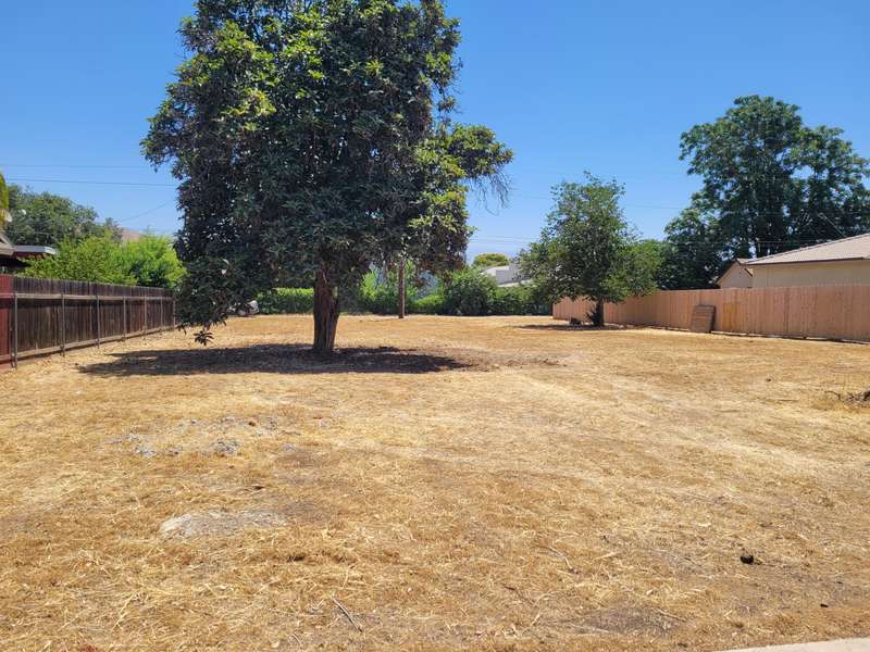 266 N Walnut Street, Woodlake, CA 93286