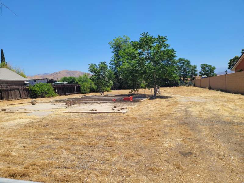 380 Magnolia Street, Woodlake, CA 93286