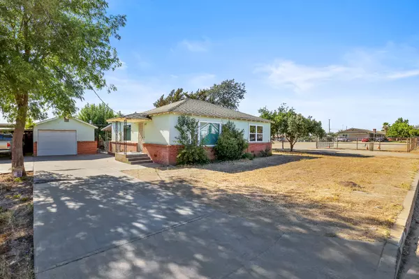 32963 Rd 156, Ivanhoe, CA 93235