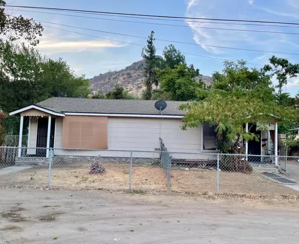 35315 Pine Dr Drive, Springville, CA 93265