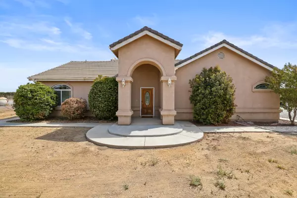 23612 Road 196, Lindsay, CA 93247