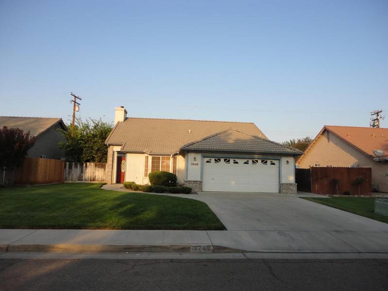 3245 S Martin Street, Visalia, CA 93277