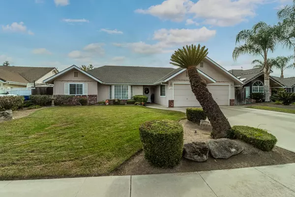 2360 Klepper Street, Kingsburg, CA 93631