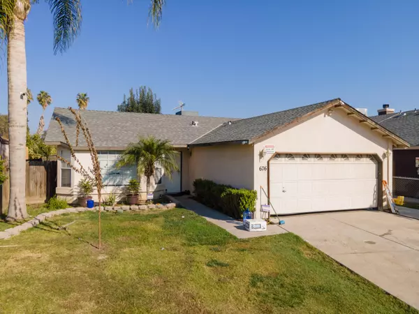 676 Cooper Court, Tipton, CA 93272