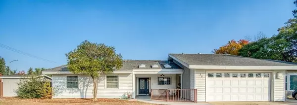 35 Villa Avenue, Clovis, CA 93612