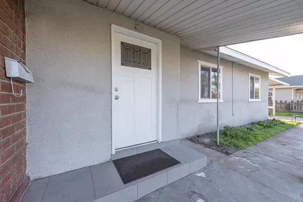 Porterville, CA 93257,1883 W Northgrand Avenue
