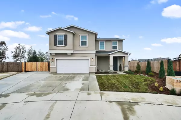 3639 N Shady Court, Visalia, CA 93291