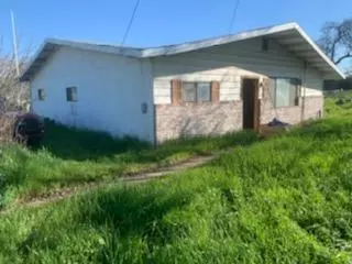 52 S Piedra Road, Sanger, CA 93657