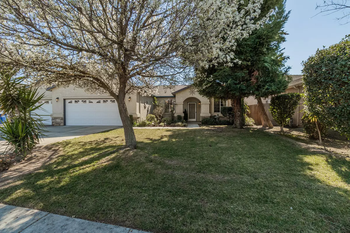 Kingsburg, CA 93631,578 W Marriposa Street