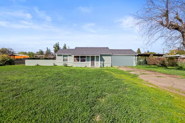 505 N Crenshaw Street, Visalia, CA 93291