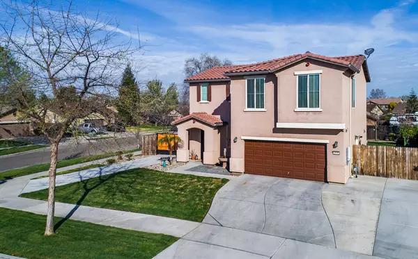 2540 W Sedona Avenue, Visalia, CA 93291