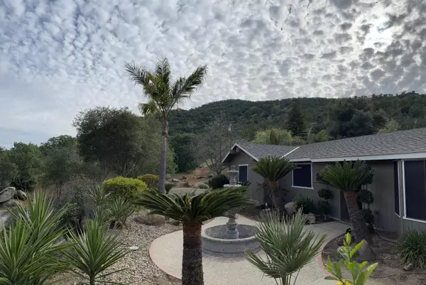 37129 Pebble Lane, Squaw Valley, CA 93675