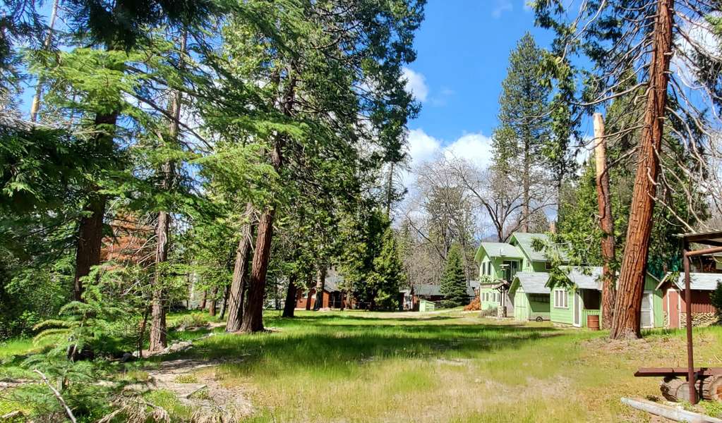 399 Oakwood Road, California Hot Springs, CA 93207