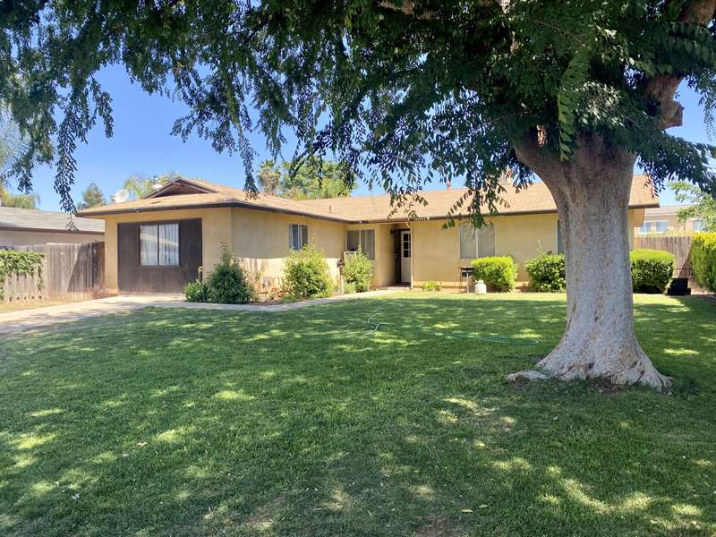 15964 Edmiston Avenue, Ivanhoe, CA 93235