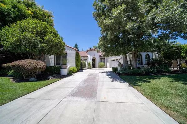 2317 N Teddy,  Visalia,  CA 93291