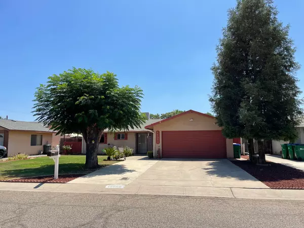 15963 Citrus Avenue, Ivanhoe, CA 93235