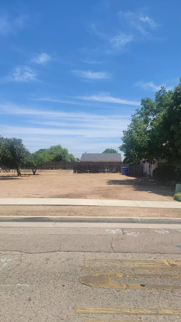 Dinuba, CA 93618,Lot 011 N Lincoln Avenue