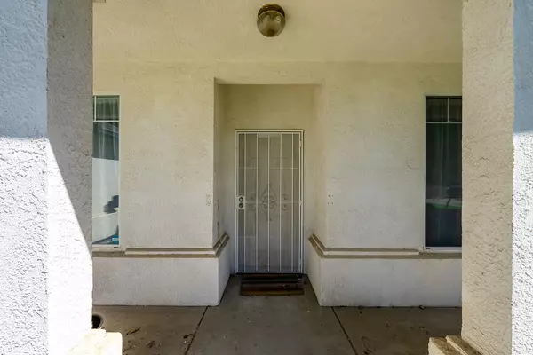 Lemoore, CA 93245,698 Wentworth Court