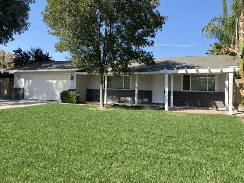 3448 W Iris Avenue, Visalia, CA 93277