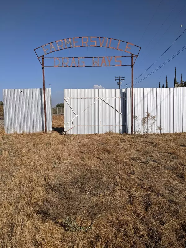 Farmersville, CA 93223,896 Farmersville Road