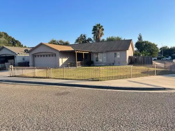 Dinuba, CA 93618,182 Exie Lane