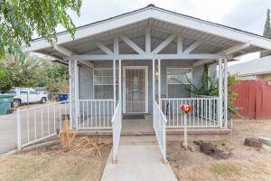 436 2nd Street, Lindsay, CA 93247