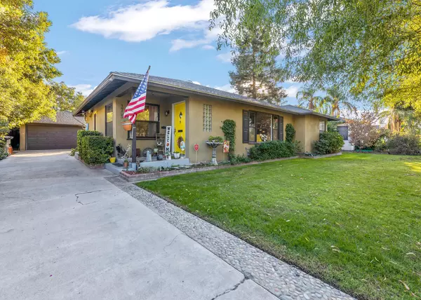 1705 W Kaweah Avenue, Visalia, CA 93277