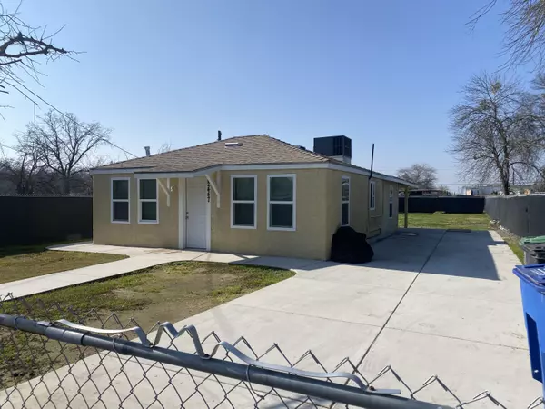 32447 Lincoln Road, Visalia, CA 93291