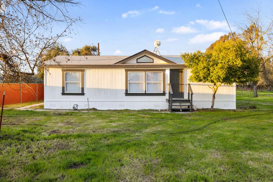 20852 Avenue 245, Lindsay, CA 93247