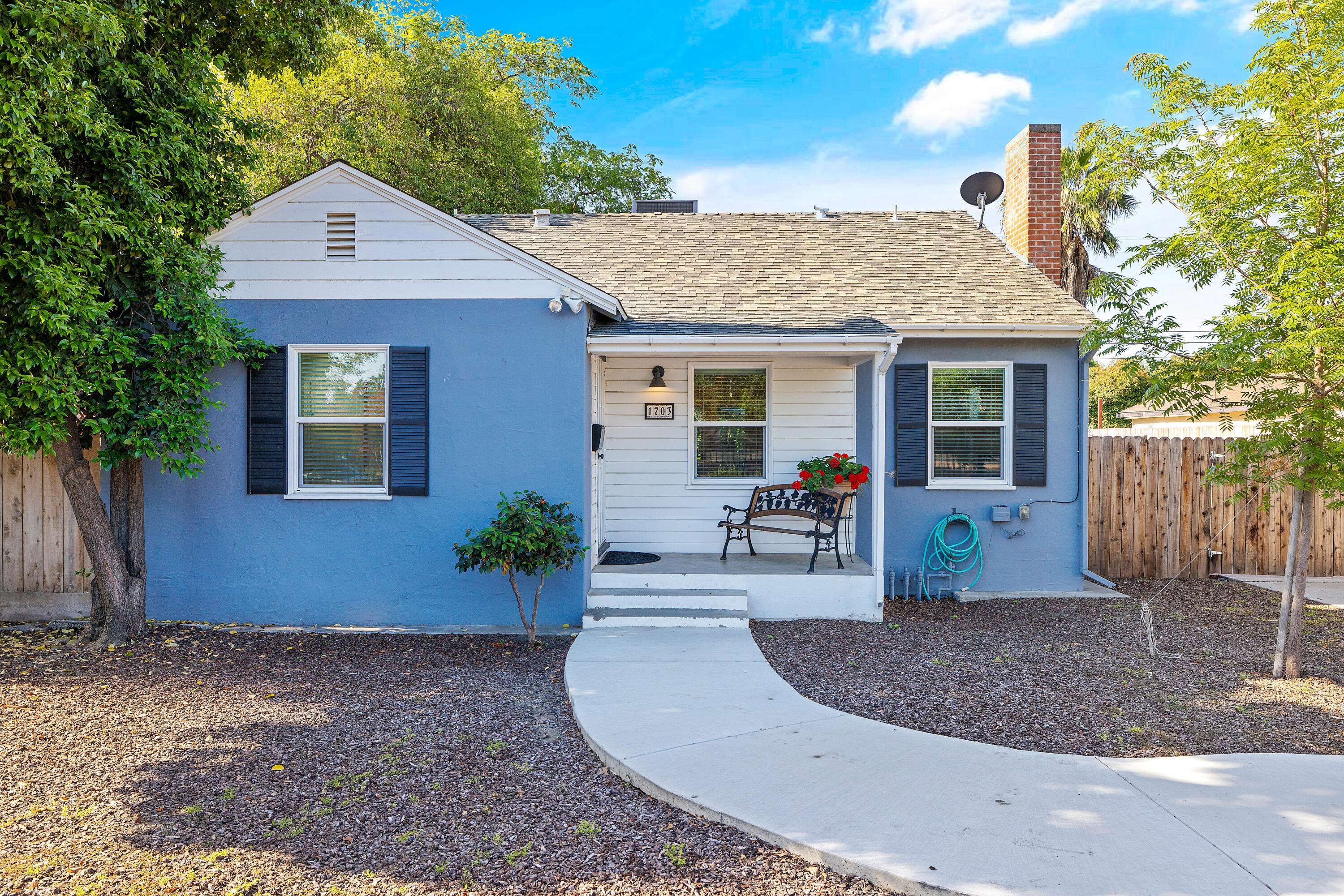 1703 W Noble Avenue, Visalia, CA 93277