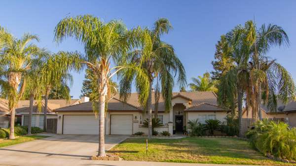 3835 E Stapp Court,  Visalia,  CA 93292