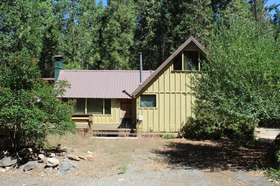 491 Clover Drive, Camp Nelson, CA 93265