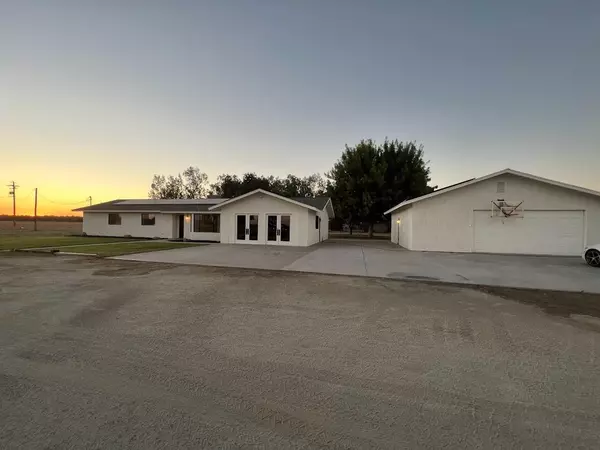 Lemoore, CA 93245,9891 18th Avenue