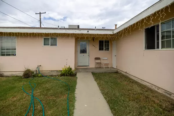 Pixley, CA 93256,1041 S Cedar Street