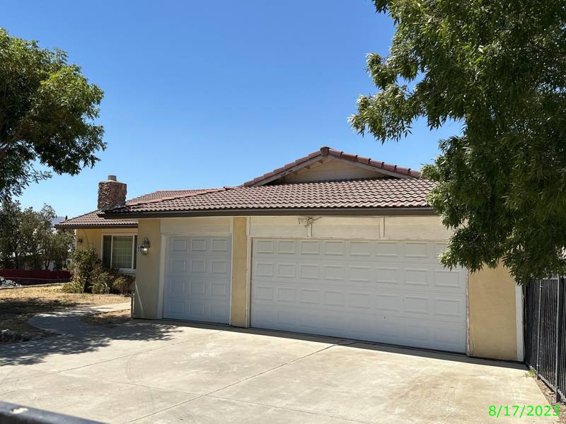 722 N 5th Avenue, Avenal, CA 93204