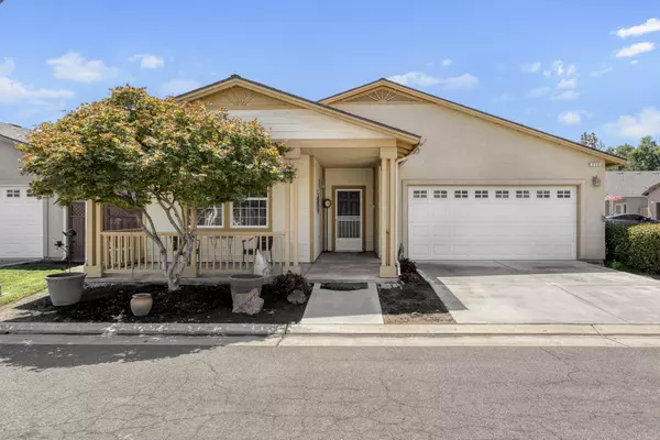 356 Birch Lane, Dinuba, CA 93618