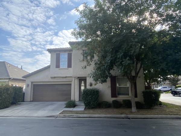 1604 N Cortona Court, Visalia, CA 93291