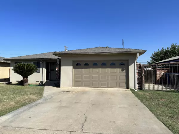 111 W San Gabriel Avenue, Clovis, CA 93612