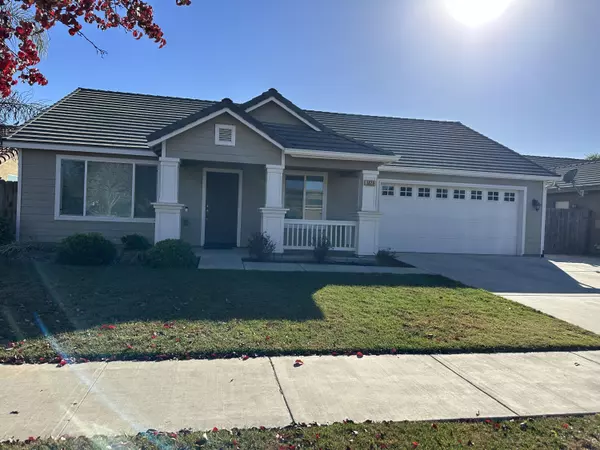 1429 W Bella Oaks Way, Hanford, CA 93230