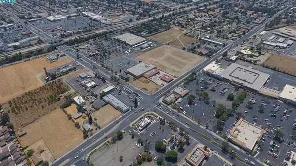 Porterville, CA 93257,700 N Prospect Street