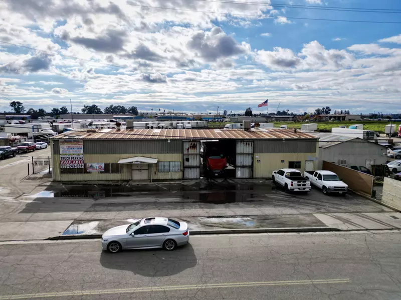 3599 S Golden State Boulevard, Fresno, CA 93725