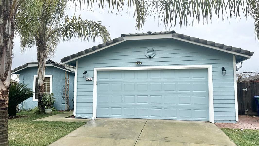 979 Yale Avenue, Lindsay, CA 93247